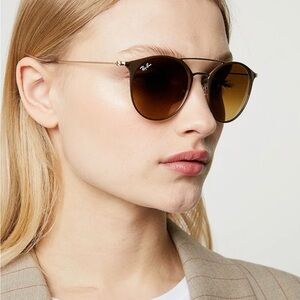 Ray-Ban Women's Sunglasses in Gold and Brown